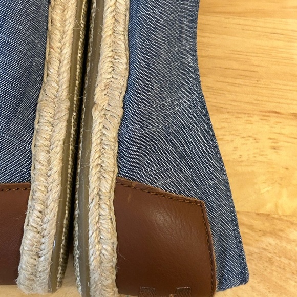 Open Toed Espadrilles TOMS Blue and Brown Loafers - Picture 7 of 8